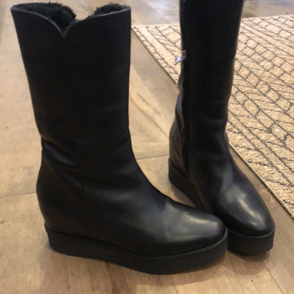 Italian Black Leather Women's Boots Like New MA&LO